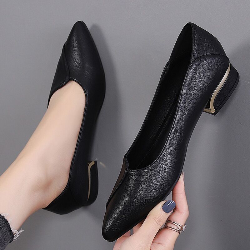 Margaret - Flat Elegante in Pelle